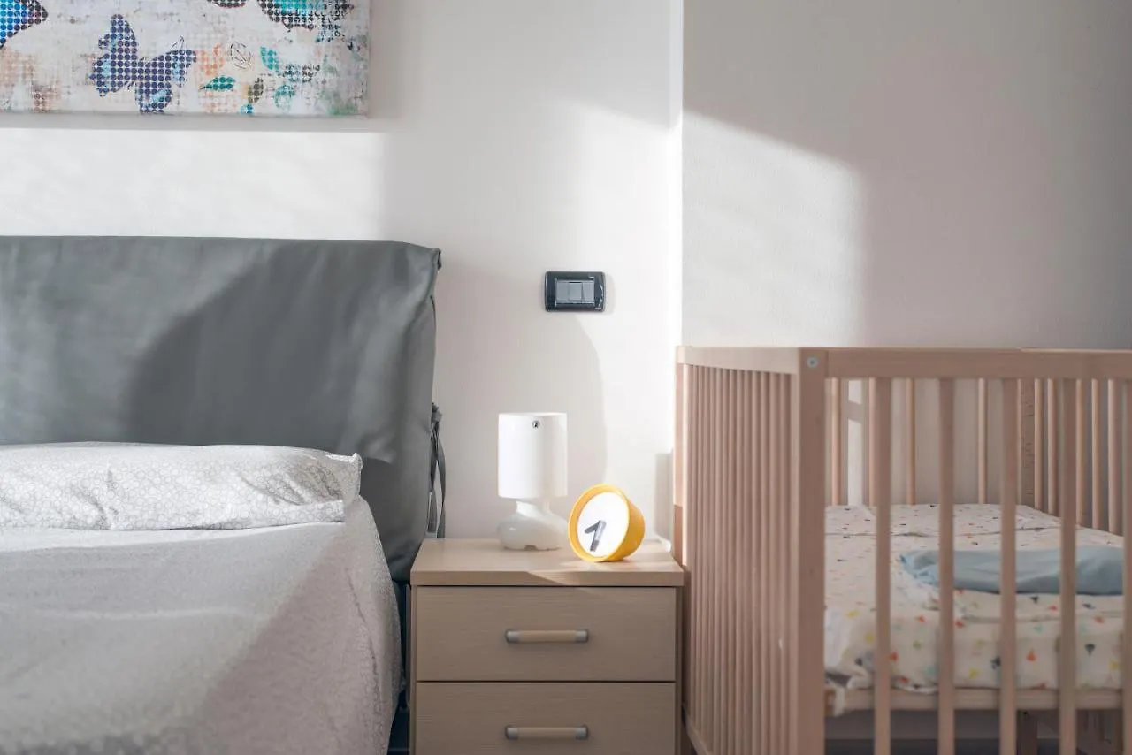 BABYACCOMMODATION Corso italia vista mare Pietra Ligure 0*,  Italia